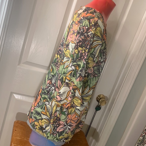 BAKU Fun Floral Top - Picture 10 of 14